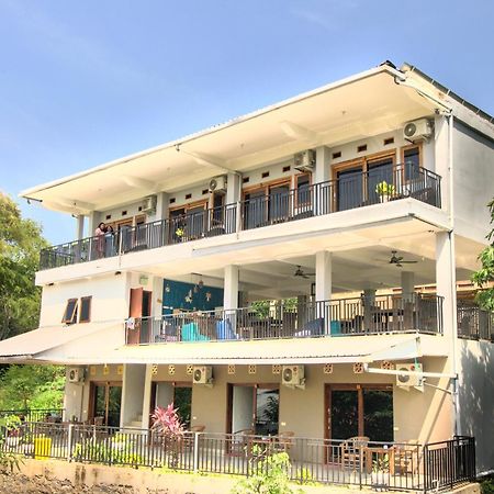 Hotel Bonne Nuit Labuan Bajo Exteriér fotografie