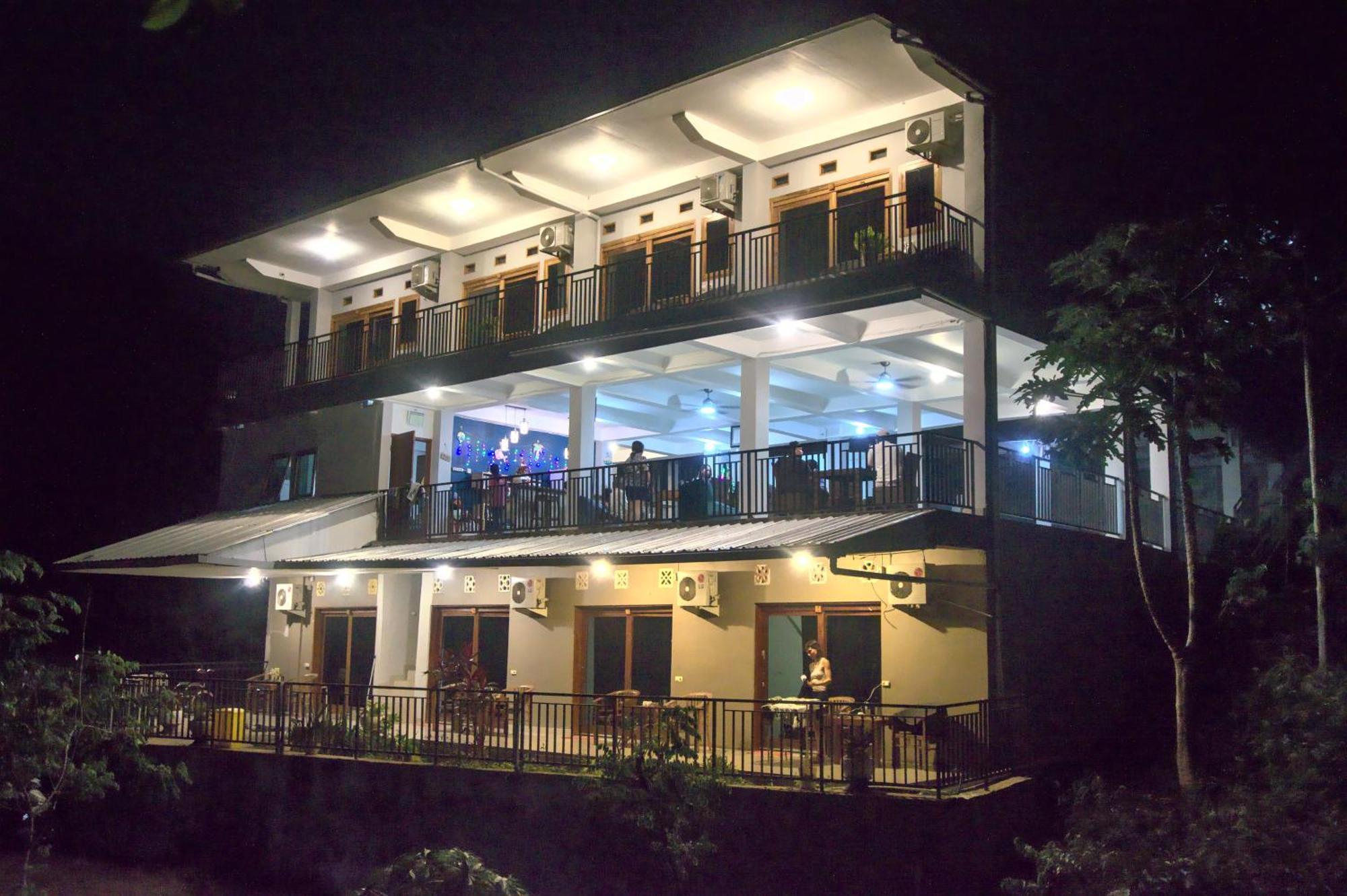 Hotel Bonne Nuit Labuan Bajo Exteriér fotografie